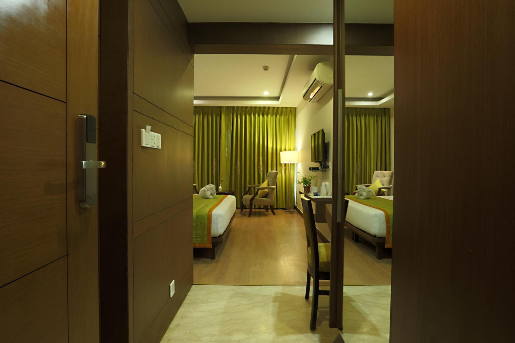 Prithvi Palace Aerocity Delhi Airport Hotel New Delhi Exterior photo